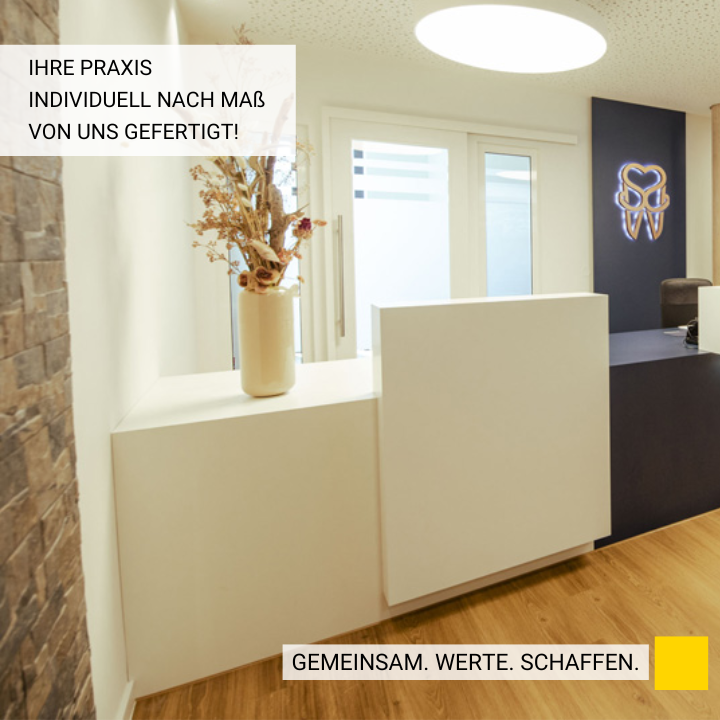 Praxis mit Empfangstresen